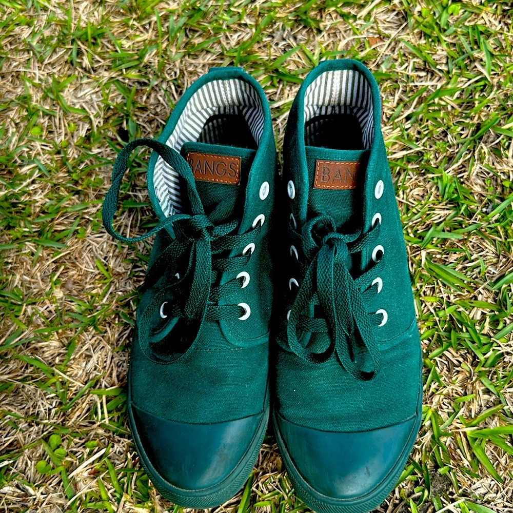 Bangs women's size 6.5  sneakers